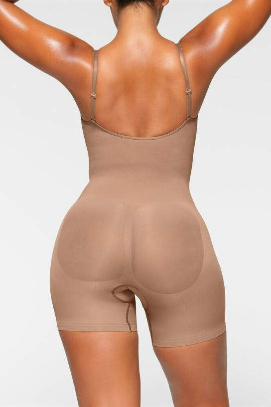 Skims Seamless Sculpt Mid Thigh Bodysuit