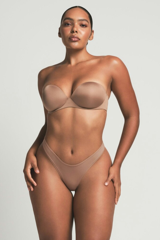 Skims Ultimate Strapless Push-Up Bra